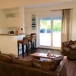 Seaside-townhouse 3*