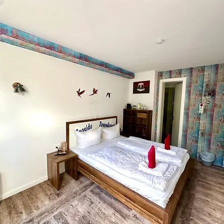 Seaside-townhouse 3*