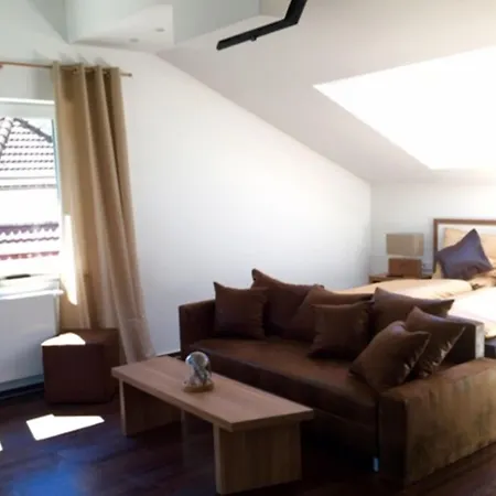 Hotel apartamentowy Seaside-townhouse 2*