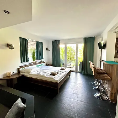 Seaside-townhouse Apart-hotel